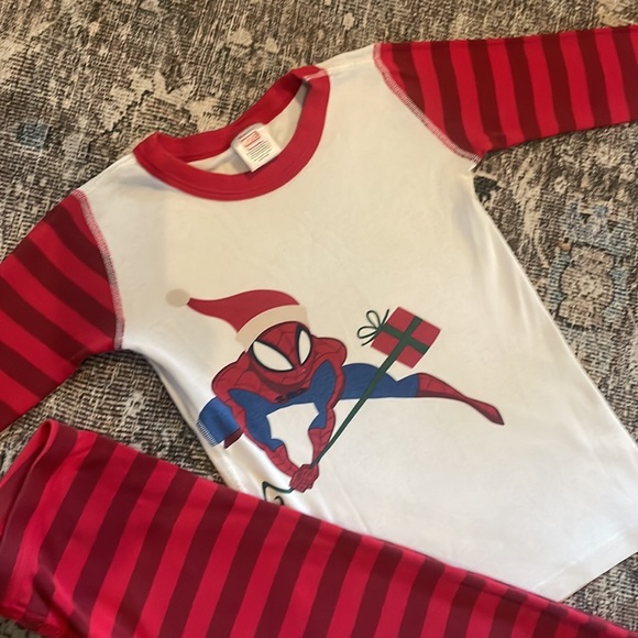 Hanna Andersson Spider-Man pj size 10 - Picture 2 of 5